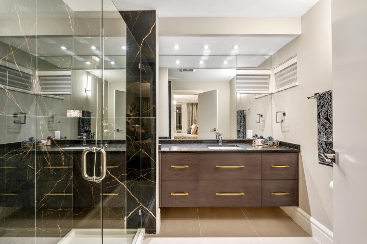 Photo 34 at 1130 Eyremount Drive, British Properties, West Vancouver