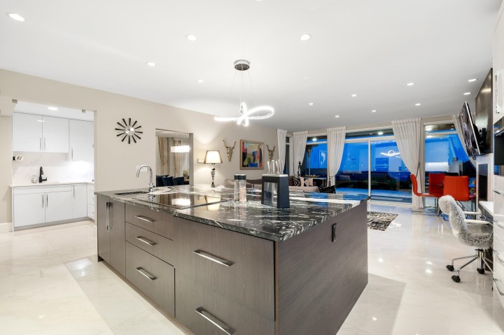Photo 15 at 1130 Eyremount Drive, British Properties, West Vancouver