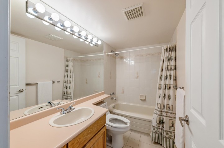 Photo 22 at 303 - 3373 Capilano Crescent, Capilano NV, North Vancouver