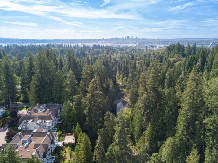 Photo 30 at 303 - 3373 Capilano Crescent, Capilano NV, North Vancouver