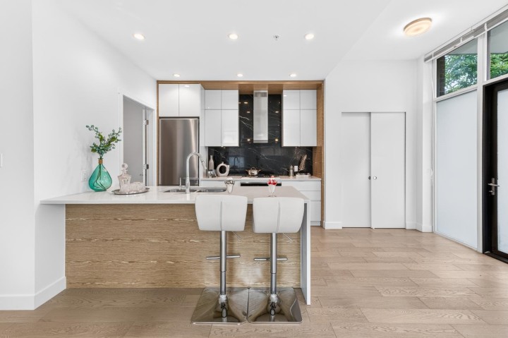 Photo 11 at 6739 Cambie Street, South Cambie, Vancouver West