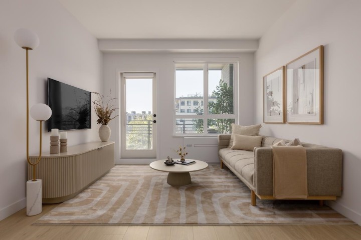 Photo 3 at 417 - 2450 Garden Drive, Grandview Woodland, Vancouver East