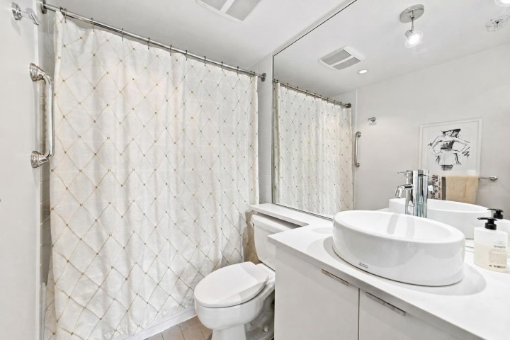 Photo 14 at 1703 - 233 Robson Street, Downtown VW, Vancouver West