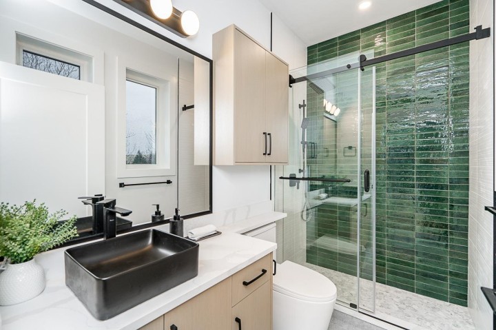 Photo 16 at 1 - 2753 Nanaimo Street, Grandview Woodland, Vancouver East