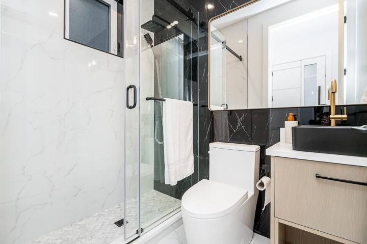 Photo 14 at 1 - 2753 Nanaimo Street, Grandview Woodland, Vancouver East