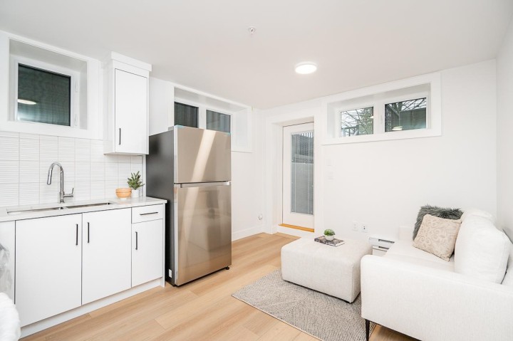 Photo 25 at 1 - 2753 Nanaimo Street, Grandview Woodland, Vancouver East