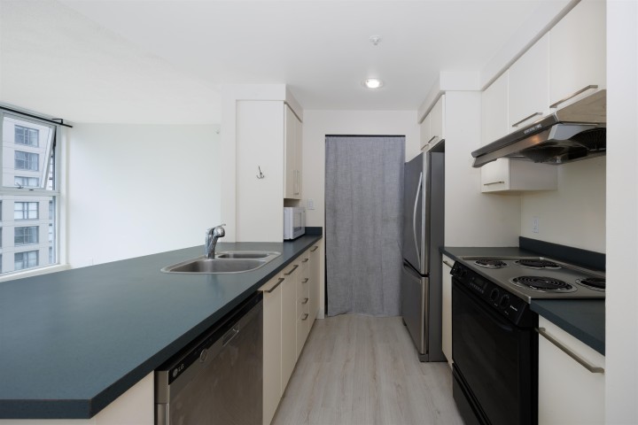 Photo 7 at 902 - 1008 Cambie Street, Yaletown, Vancouver West