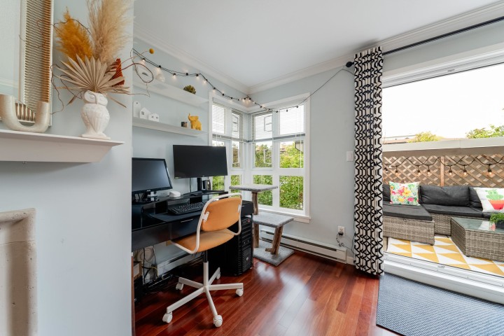 Photo 13 at 404 - 2161 W 12th Avenue, Kitsilano, Vancouver West