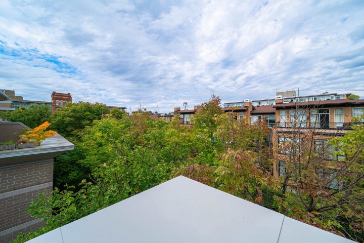 Photo 24 at 404 - 2161 W 12th Avenue, Kitsilano, Vancouver West