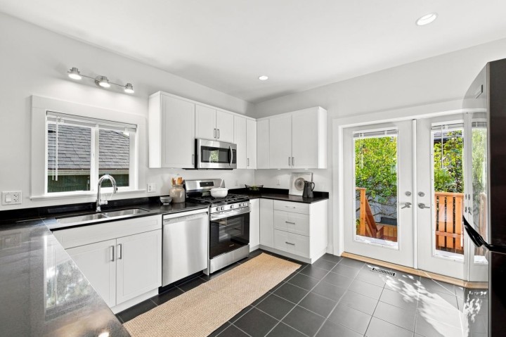 Photo 13 at 1970 Adanac Street, Hastings, Vancouver East