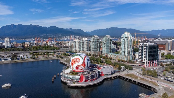 Photo 2 at 906 - 38 W 1st Avenue, False Creek, Vancouver West