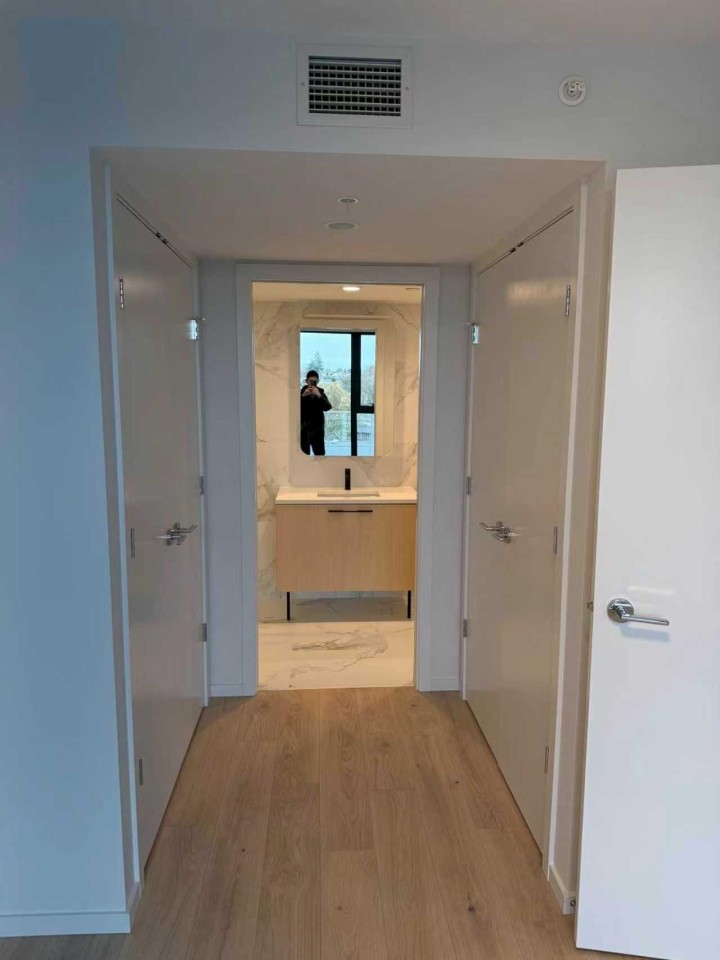 Photo 11 at 512 - 2729 Kingsway, Collingwood VE, Vancouver East