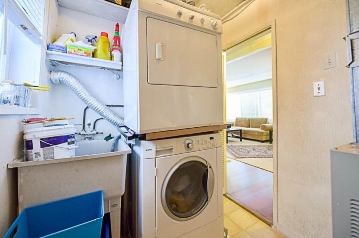 Photo 11 at 5715 Culloden Street, Knight, Vancouver East