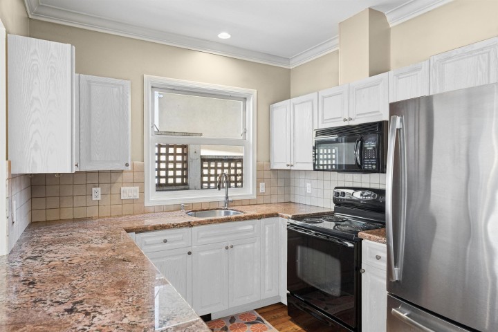 Photo 13 at 408 E 2nd Street, Lower Lonsdale, North Vancouver