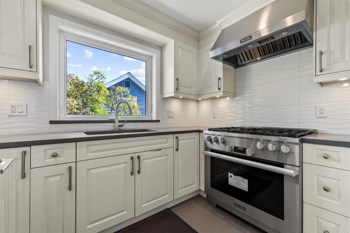 Photo 23 at 2559 Nelson Avenue, Dundarave, West Vancouver