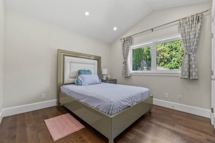 Photo 30 at 2559 Nelson Avenue, Dundarave, West Vancouver