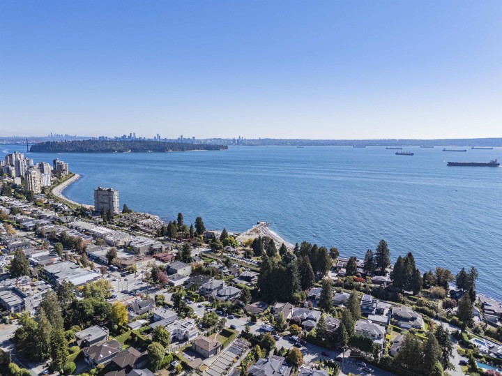 Photo 4 at 2559 Nelson Avenue, Dundarave, West Vancouver