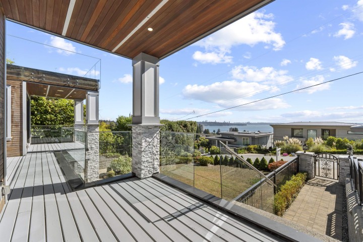 Photo 8 at 2559 Nelson Avenue, Dundarave, West Vancouver