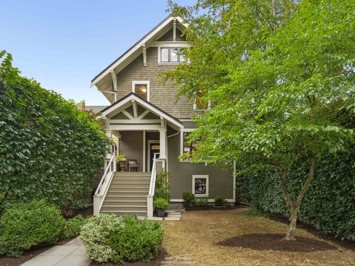 Photo 1 at 559 W 18th Avenue, Cambie, Vancouver West