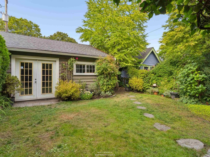 Photo 38 at 559 W 18th Avenue, Cambie, Vancouver West
