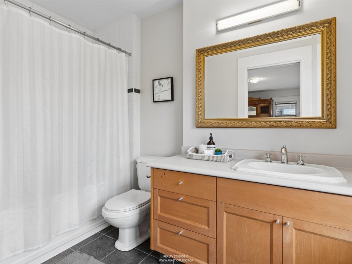 Photo 19 at 559 W 18th Avenue, Cambie, Vancouver West
