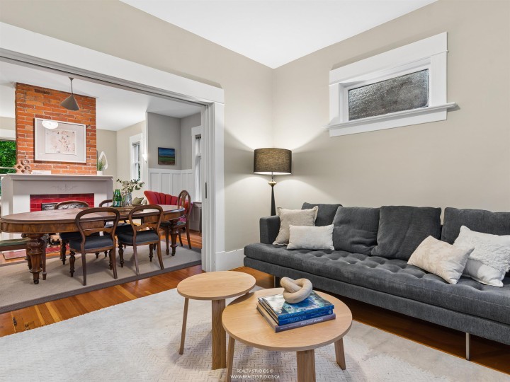 Photo 4 at 559 W 18th Avenue, Cambie, Vancouver West