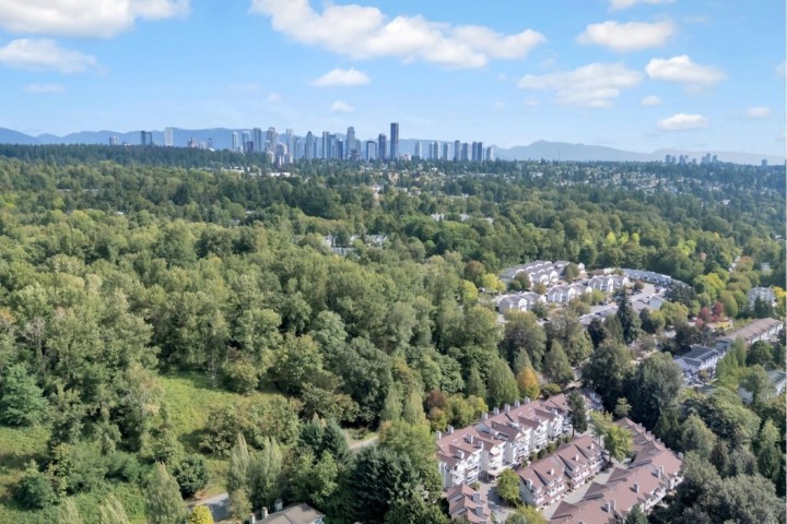 Photo 32 at 306 - 3400 Se Marinr Drive, Champlain Heights, Vancouver East