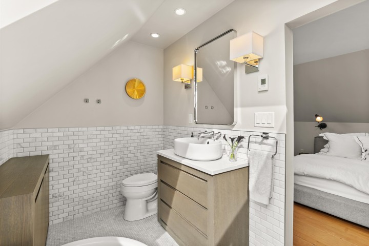 Photo 24 at 739 E 24th Avenue, Fraser VE, Vancouver East