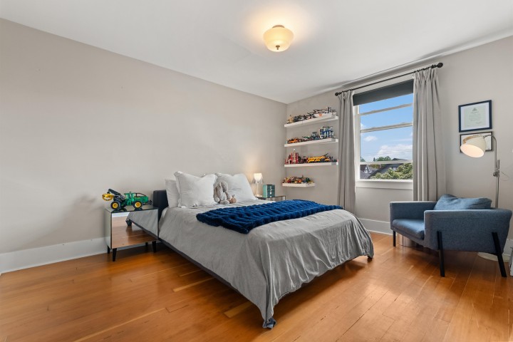 Photo 15 at 739 E 24th Avenue, Fraser VE, Vancouver East