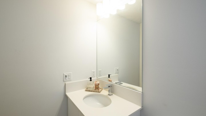 Photo 30 at 409 - 719 W 3rd Street, Harbourside, North Vancouver