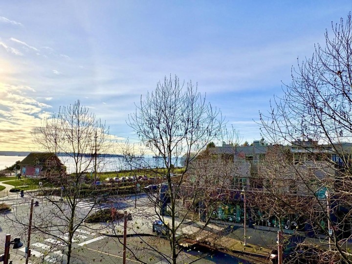 Photo 2 at 209 - 1355 Bellevue Avenue, Ambleside, West Vancouver