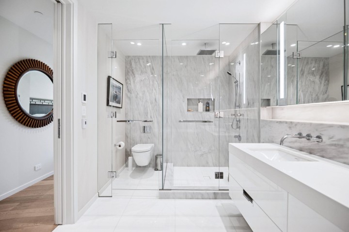 Photo 22 at 209 - 1355 Bellevue Avenue, Ambleside, West Vancouver