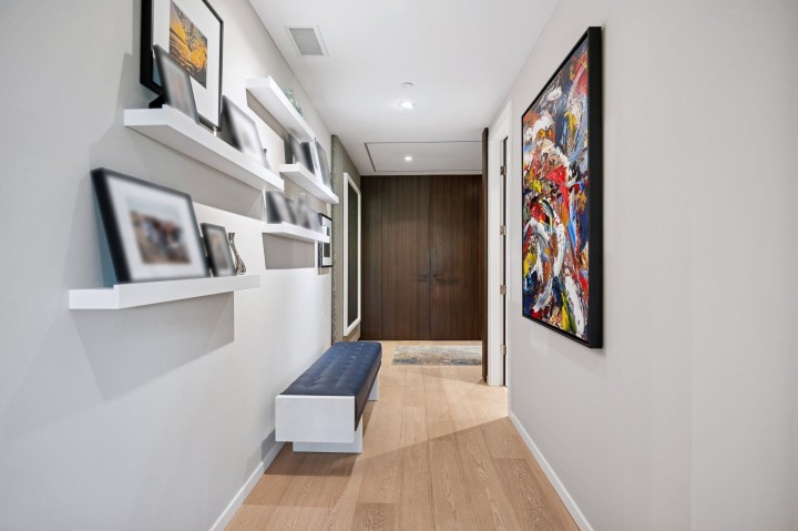 Photo 5 at 209 - 1355 Bellevue Avenue, Ambleside, West Vancouver