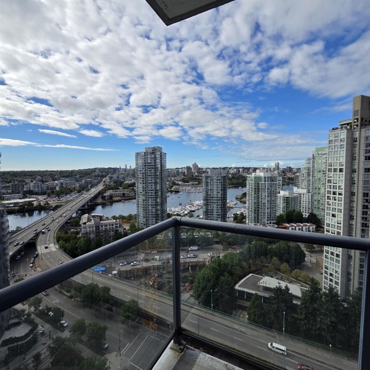 Photo 11 at 3008 - 939 Expo Boulevard, Yaletown, Vancouver West