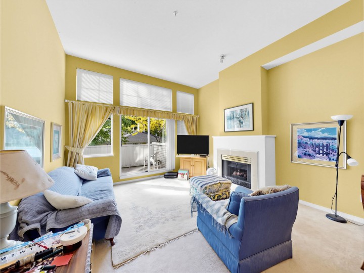 Photo 9 at 4 - 3592 Whitney Place, Champlain Heights, Vancouver East