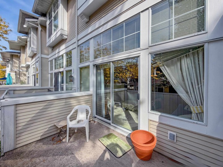 Photo 11 at 4 - 3592 Whitney Place, Champlain Heights, Vancouver East