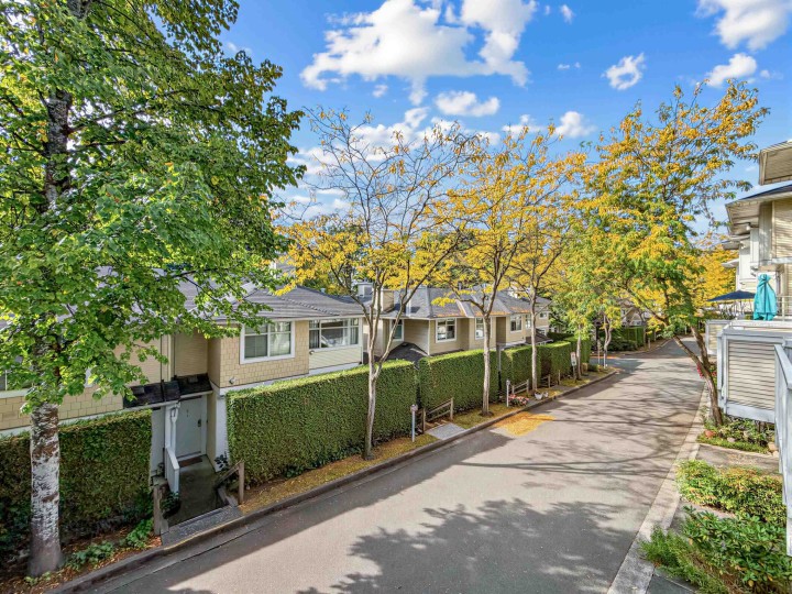 Photo 31 at 4 - 3592 Whitney Place, Champlain Heights, Vancouver East