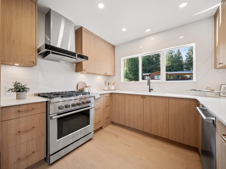 Photo 6 at 3975 Highland Boulevard, Forest Hills NV, North Vancouver