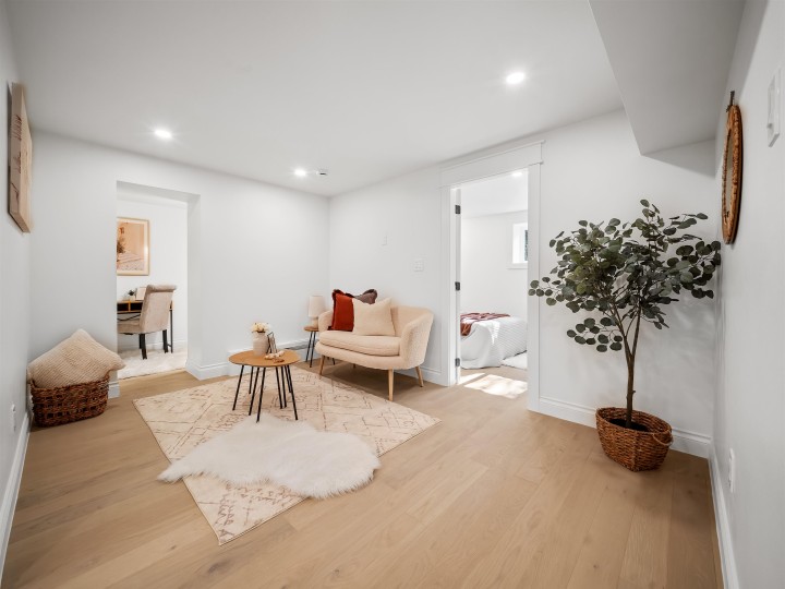 Photo 13 at 3975 Highland Boulevard, Forest Hills NV, North Vancouver