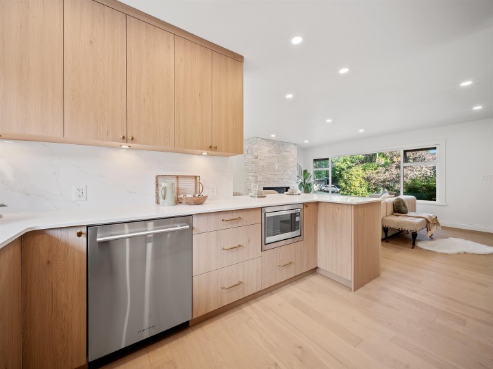 Photo 7 at 3975 Highland Boulevard, Forest Hills NV, North Vancouver