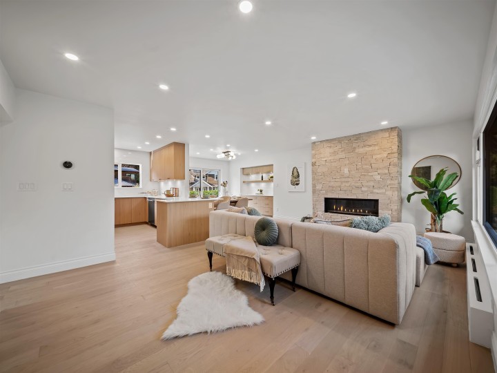 Photo 3 at 3975 Highland Boulevard, Forest Hills NV, North Vancouver