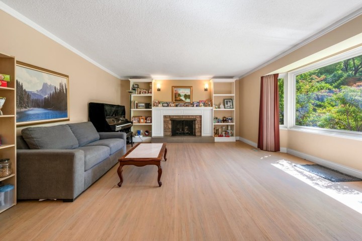 Photo 2 at 1545 W 49th Avenue, South Granville, Vancouver West
