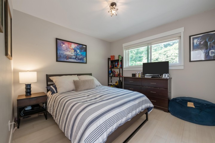 Photo 13 at 6240 St. Georges Avenue, Gleneagles, West Vancouver