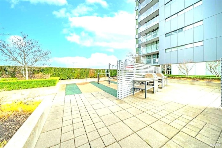 Photo 10 at 2206 - 488 Sw Marine Drive, Marpole, Vancouver West