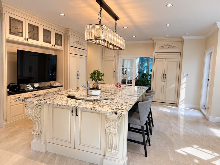 Photo 5 at 4728 Drummond Drive, Point Grey, Vancouver West