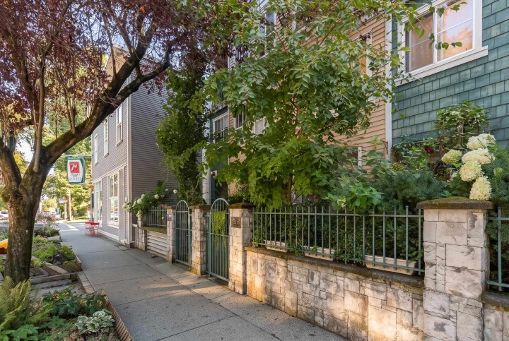 Photo 2 at 3228 Heather Street, Cambie, Vancouver West