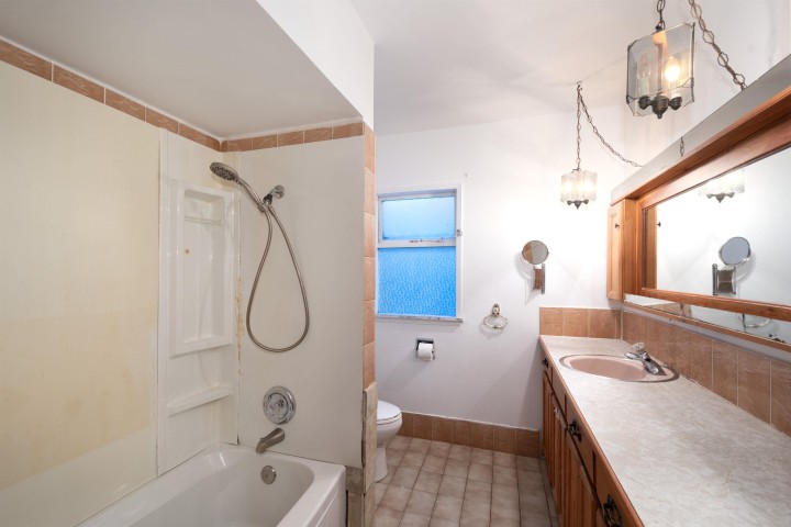 Photo 10 at 1777 E 4th Avenue, Grandview Woodland, Vancouver East