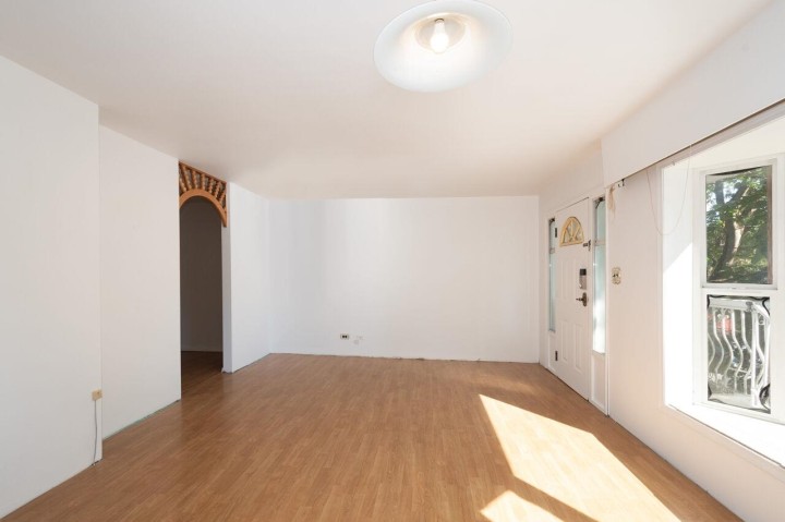 Photo 4 at 1777 E 4th Avenue, Grandview Woodland, Vancouver East