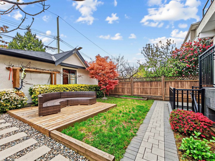 Photo 7 at 4555 W 9th Avenue, Point Grey, Vancouver West