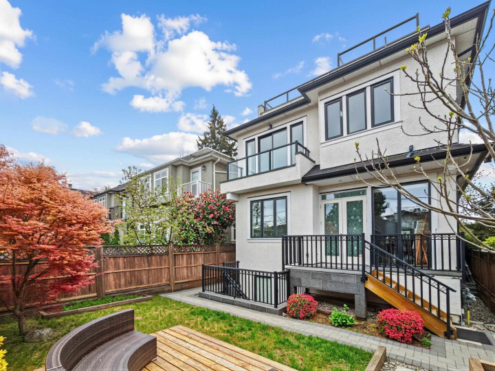 Photo 35 at 4555 W 9th Avenue, Point Grey, Vancouver West